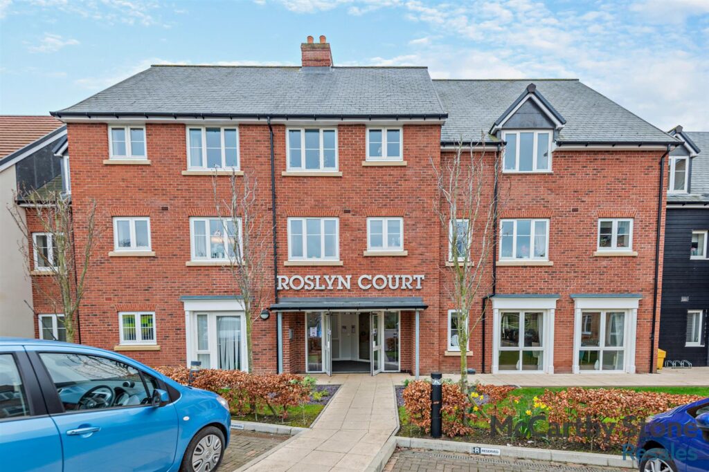 Roslyn Court, Lisle Lane, Ely, Cambridgeshire, CB7 4FA