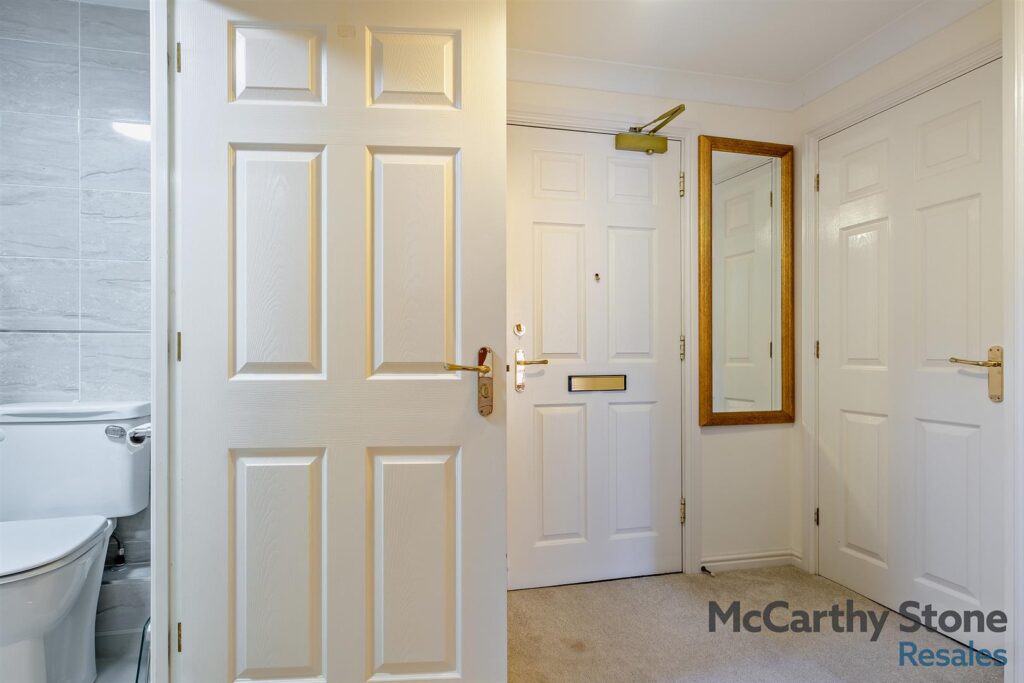 3 Medina Court, Old Westminster Lane, Newport, Isle of Wight, PO30 5PW