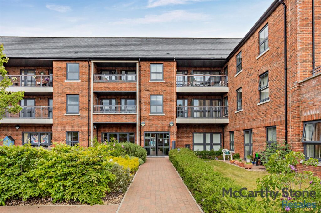 28 Lancer House, Butt Road, Colchester