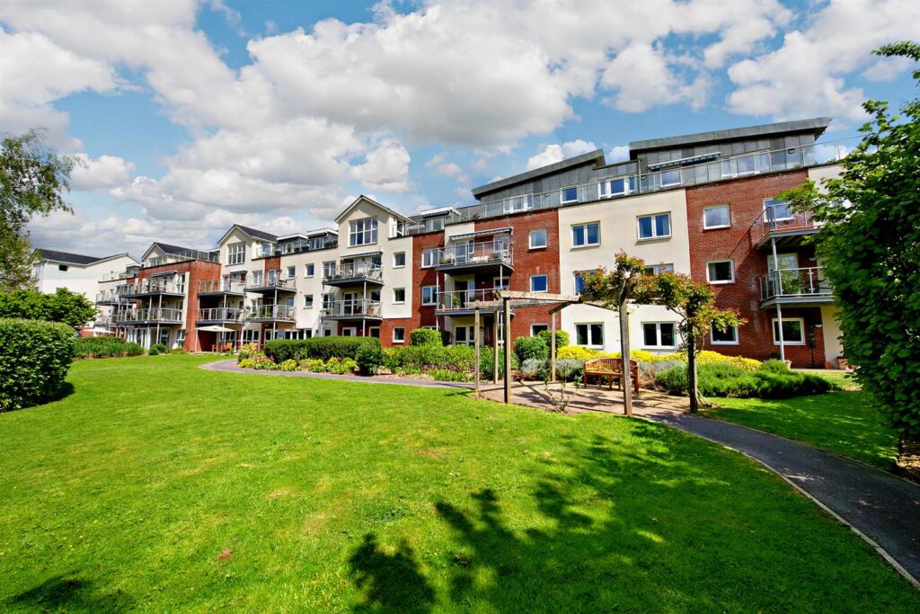 Ellisfields Court, Mount Street, Taunton TA1 3SS
