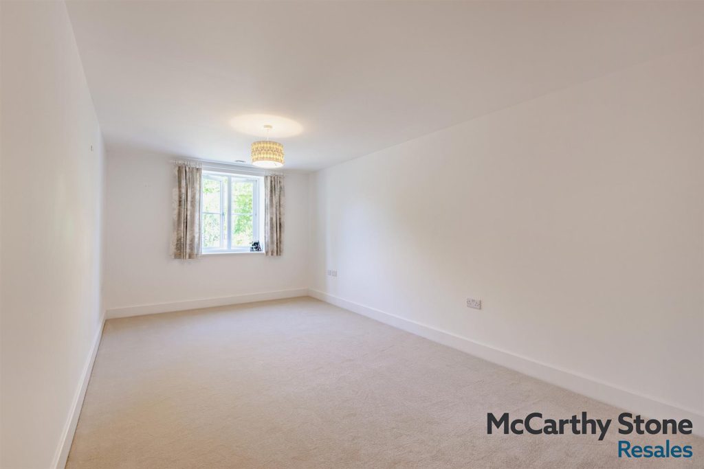 Horsley Place, High Street, Cranbrook, Kent, TN17 3DH