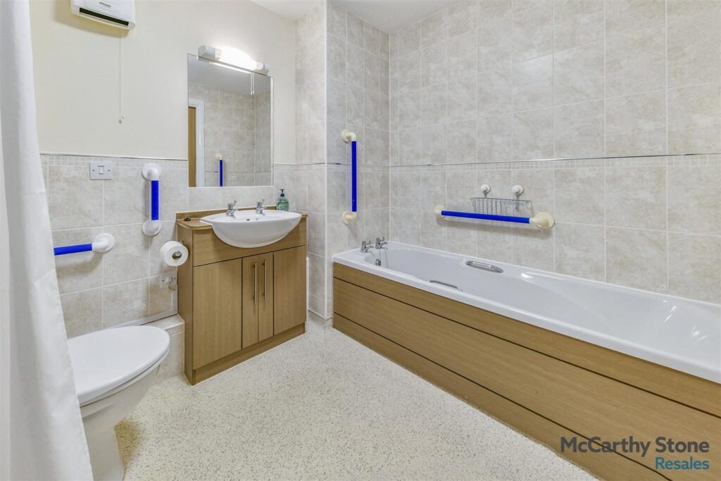 Goodes Court, Baldock Road, Royston