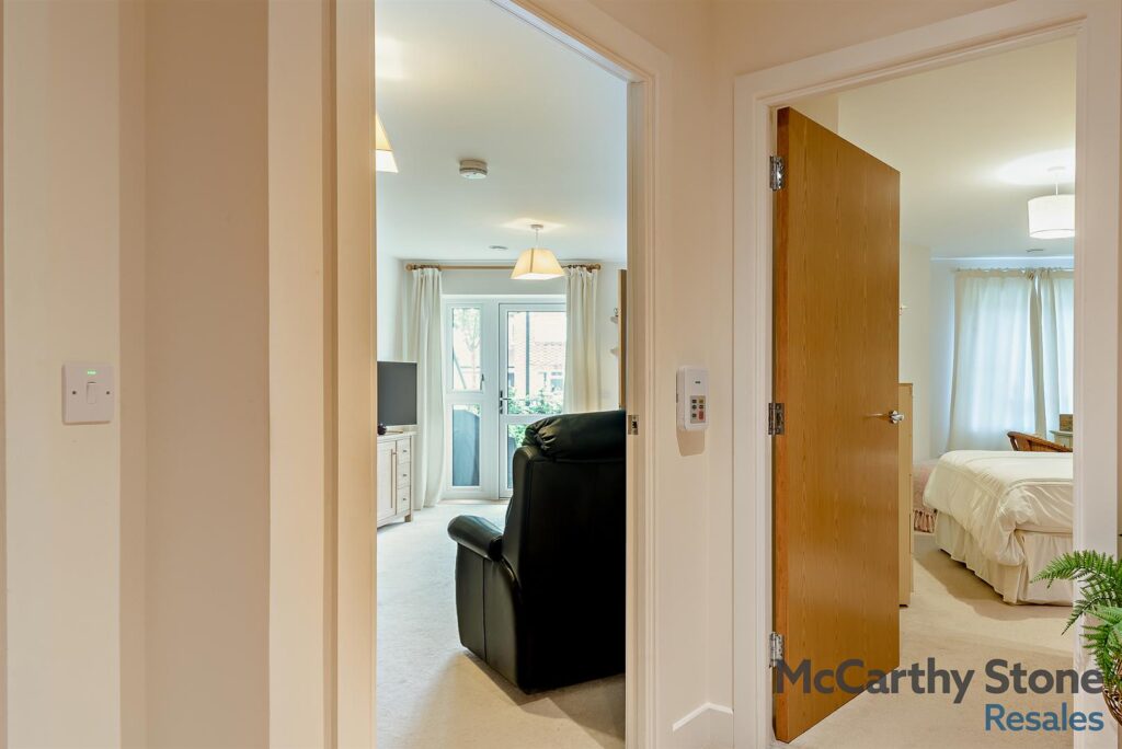 8 Hampton Place, Hampton Close, Southampton SO15 5QR
