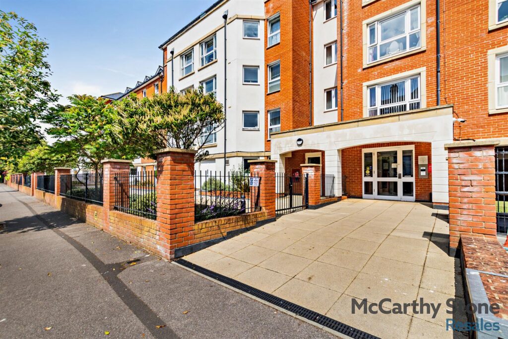 Martello Court, Jevington Gardens, Eastbourne, BN21 4SD