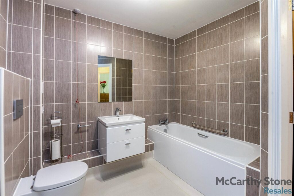 Wardington Court, Welford Road, Northampton