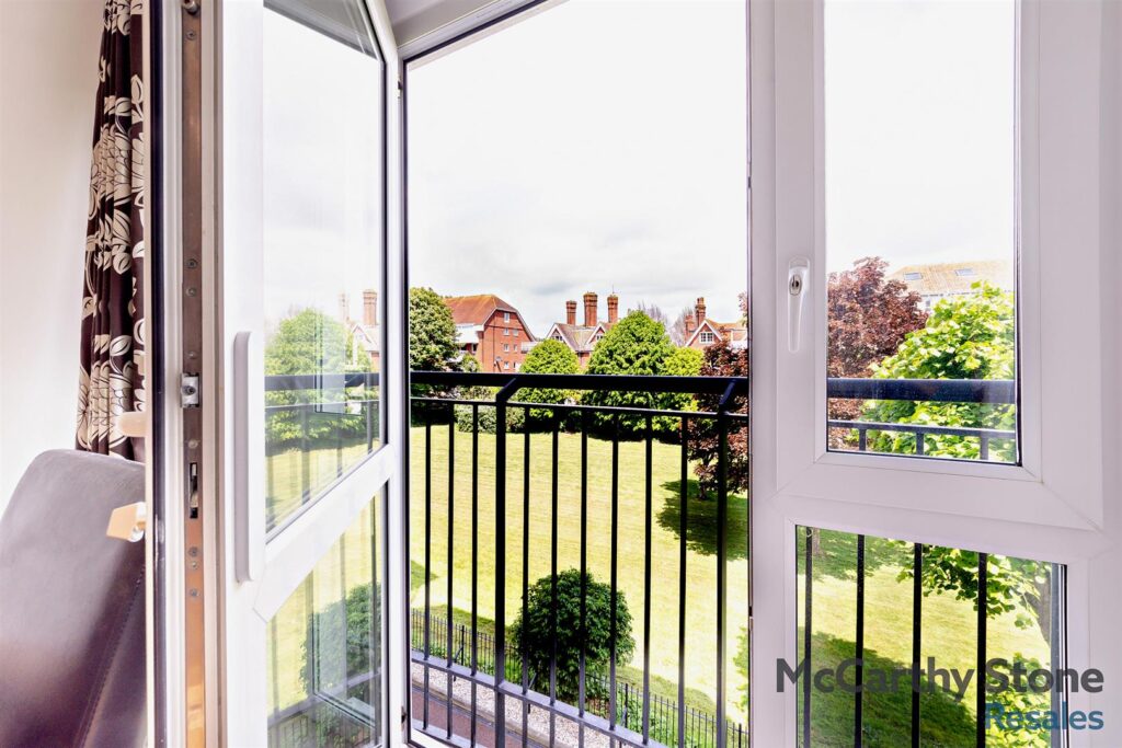 Martello Court, Jevington Gardens, Eastbourne, BN21 4SD
