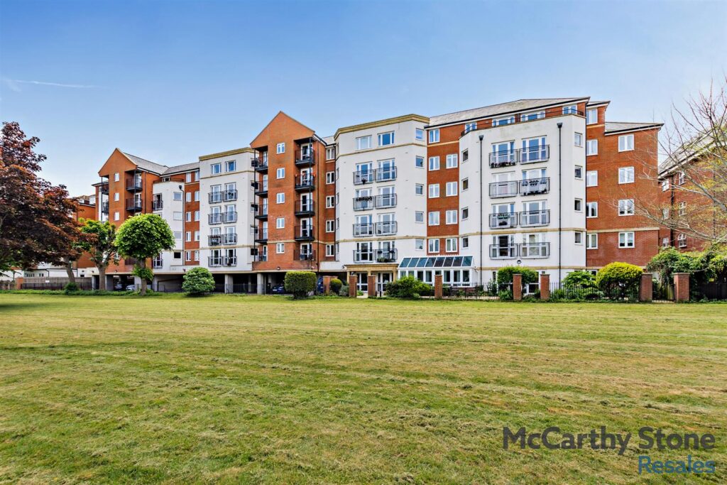Martello Court, Jevington Gardens, Eastbourne, BN21 4SD