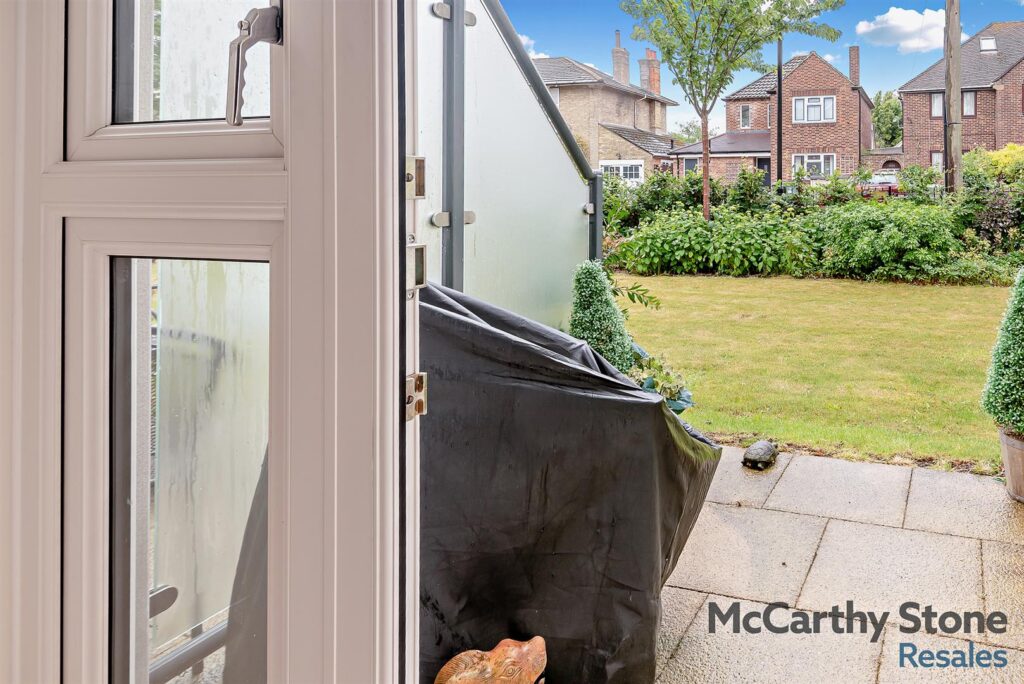 8 Hampton Place, Hampton Close, Southampton SO15 5QR