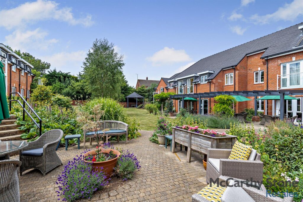 Park House, Old Park Road, Hitchin