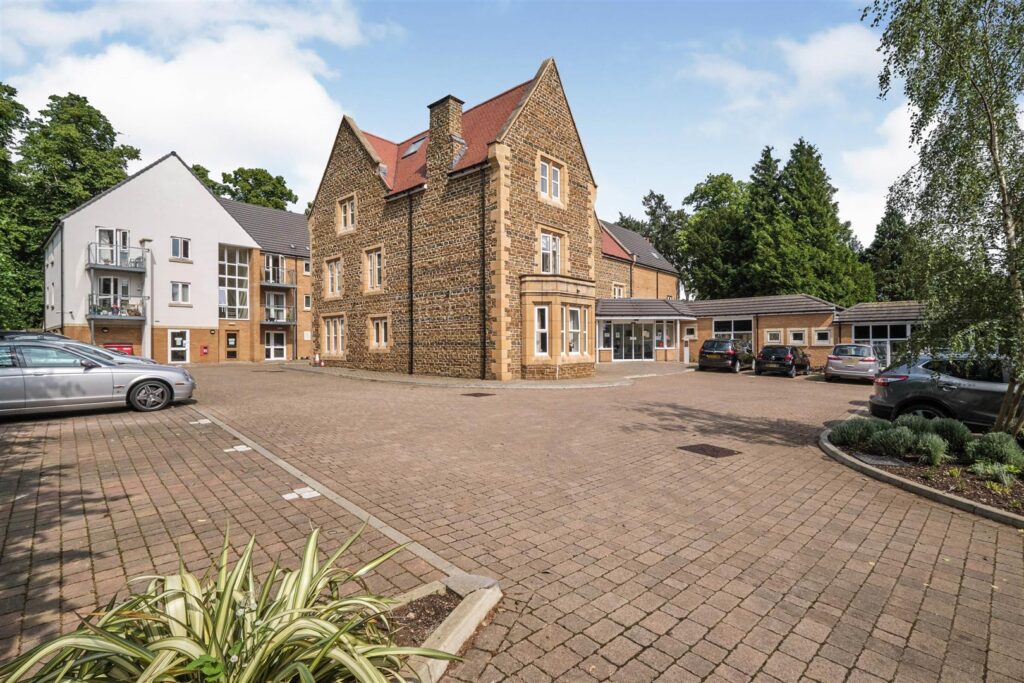 Wardington Court, Welford Road, Northampton