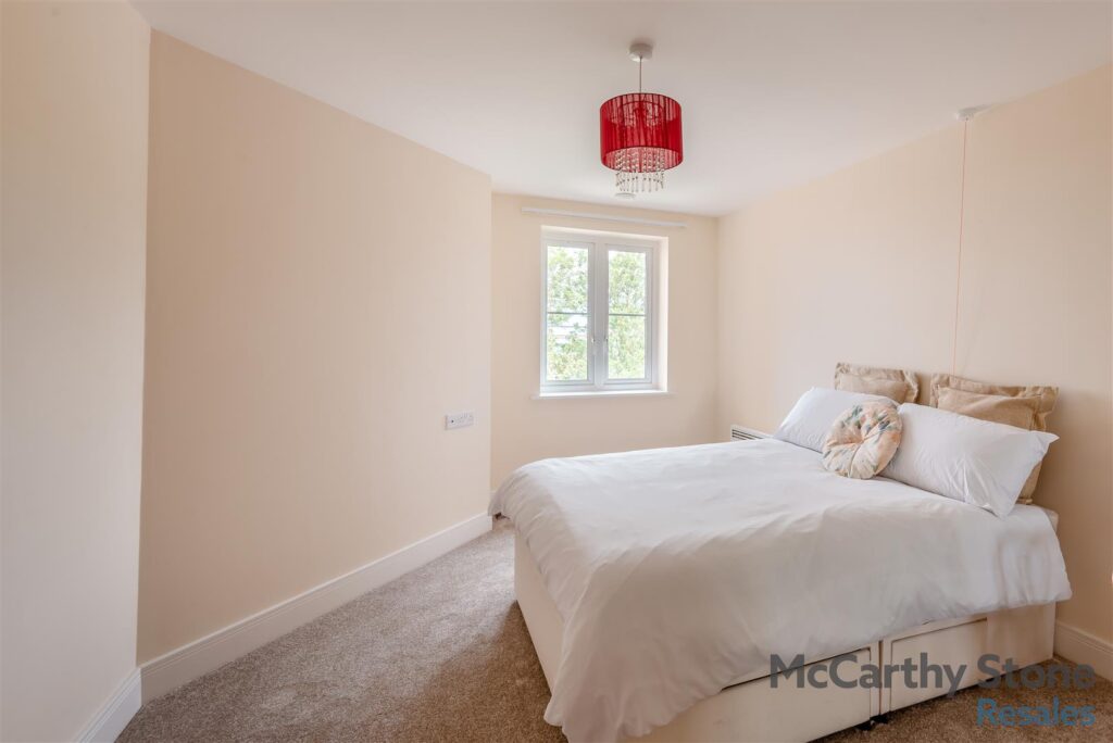 Goodes Court, Baldock Road, Royston, Herts, SG8 5FF