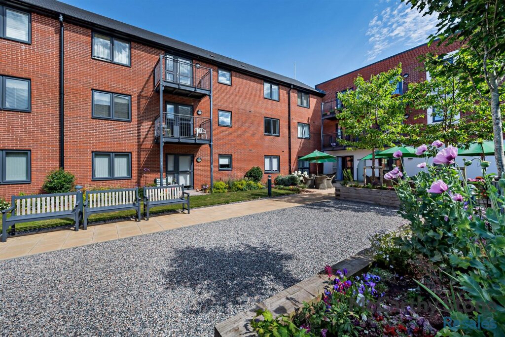 Pym Court, Bewick Avenue, Topsham, Exeter