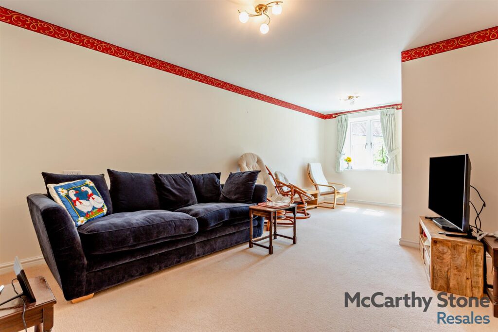 Barnhill Court, Barnhill Road, Chipping Sodbury, Bristol