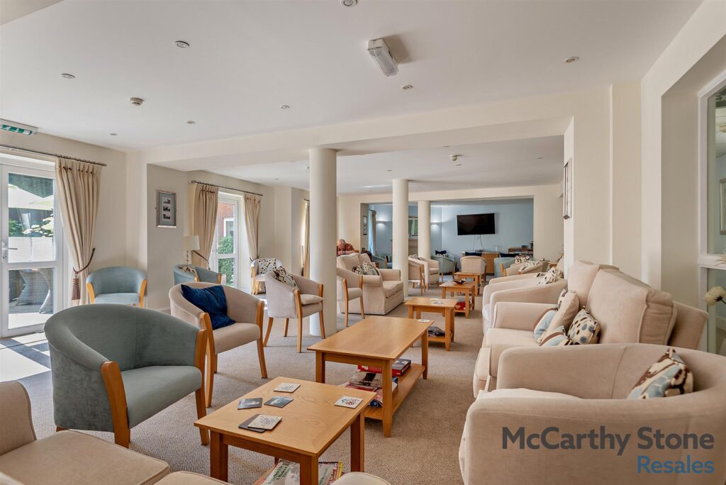 Victory Court, Beaconsfield Road, Waterlooville, PO7 7FB