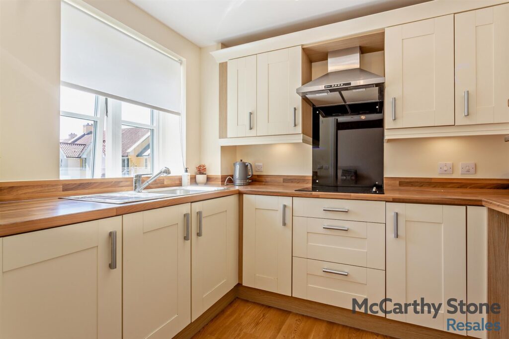 Barnhill Court, Barnhill Road, Chipping Sodbury, Bristol