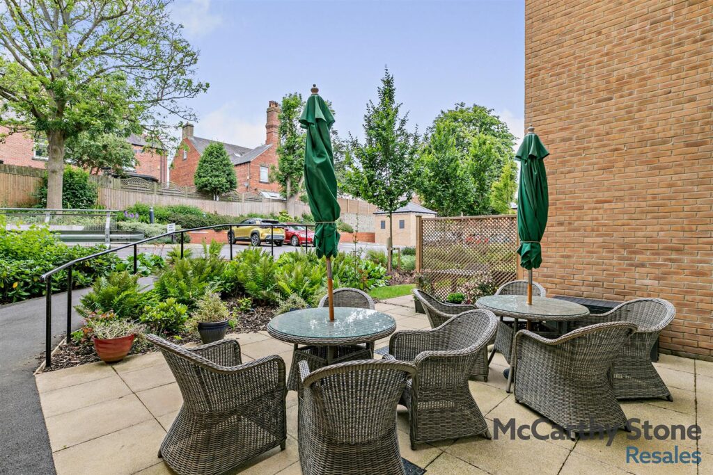 Beckett Grange, Barnsley