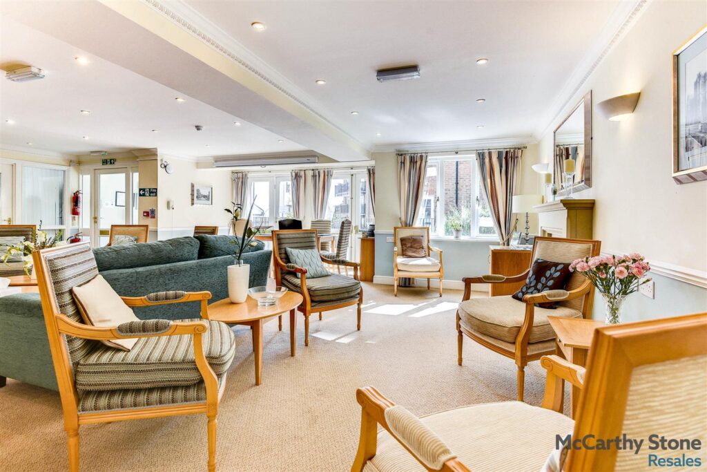 Caen Stone Court, Queen Street, Arundel