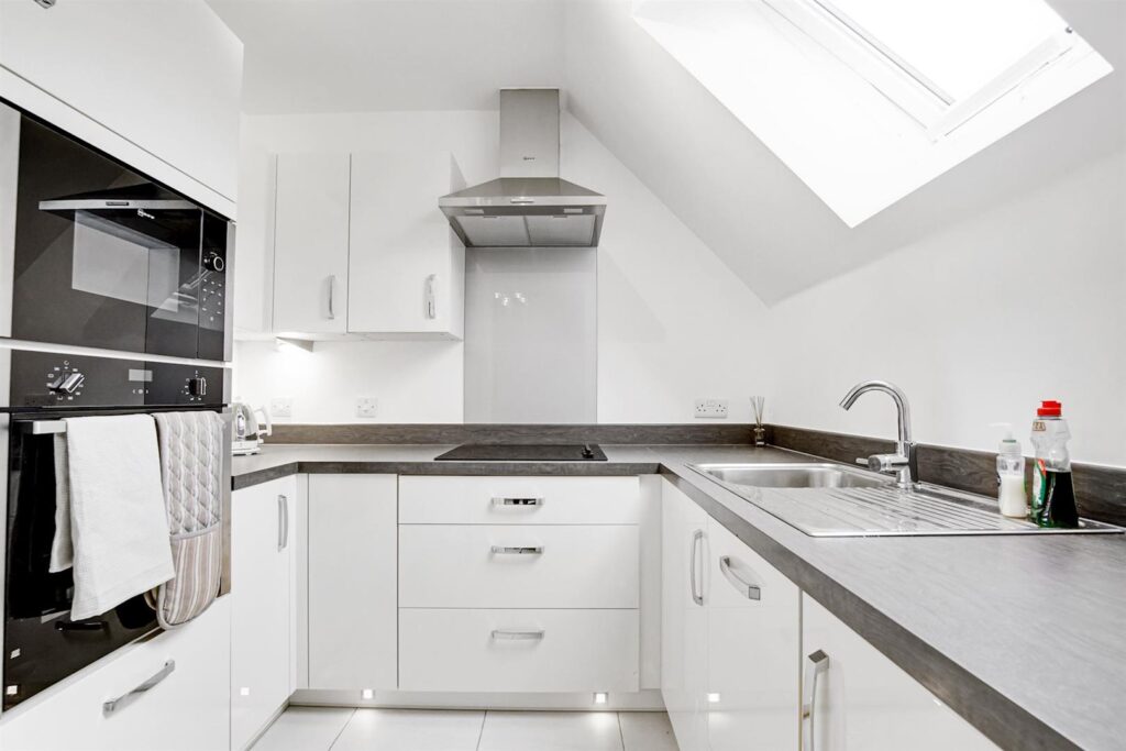 Westhall Road, Warlingham, Surrey, CR6 9HF