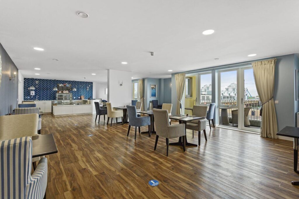 Tudor Rose Court