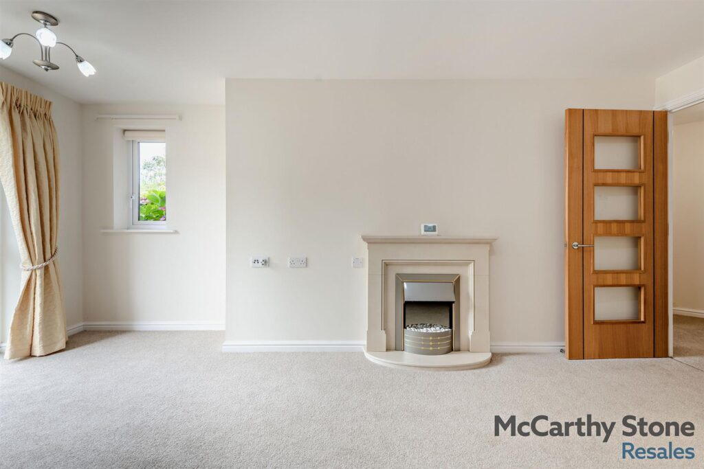Farringford Court, 1 Avenue Road, Lymington, Hampshire