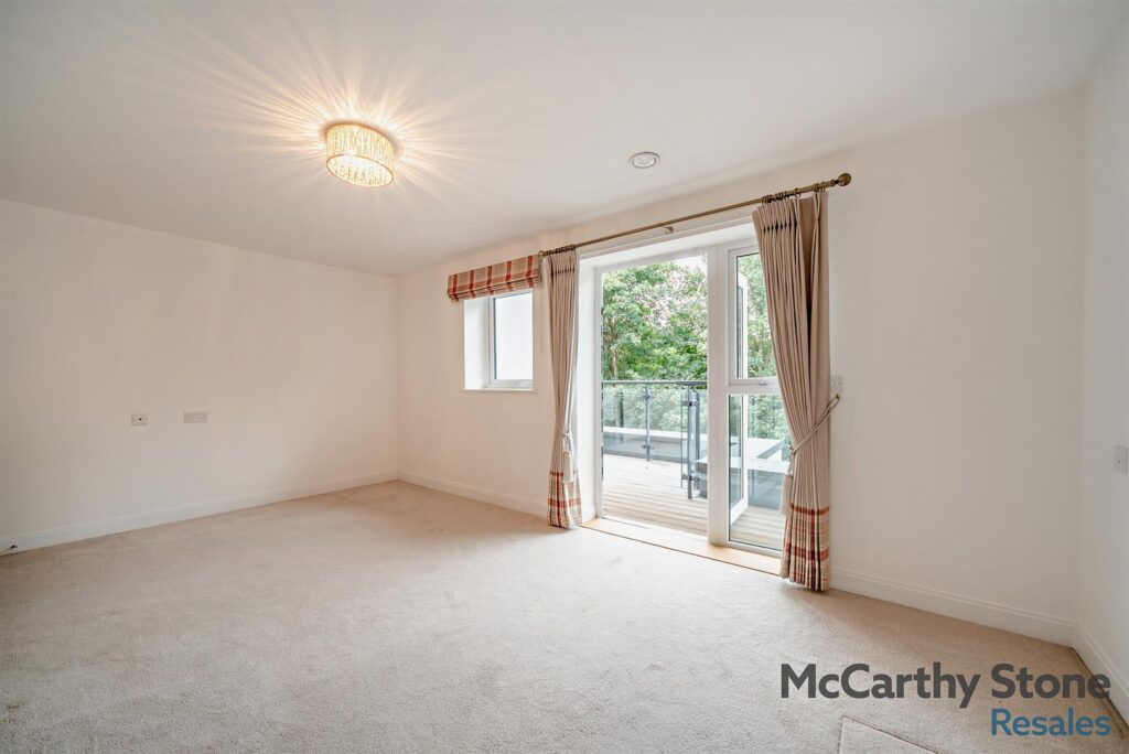 345 Reading Road, Henley-On-Thames