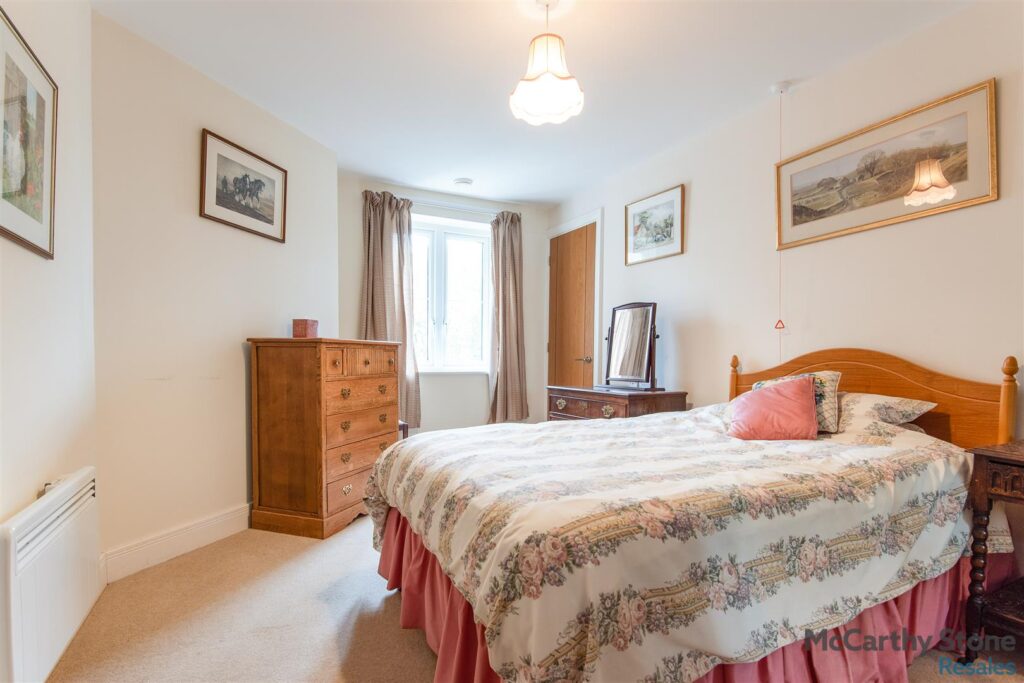Goodes Court, Royston, Herts, SG8 5FF