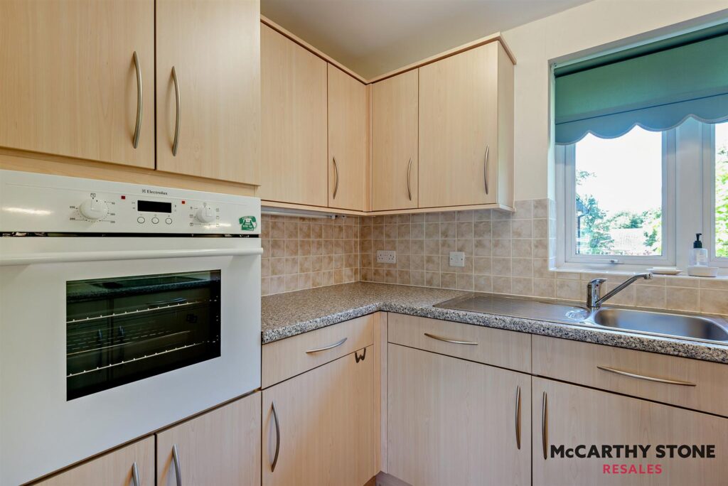 Charter Court, Retford