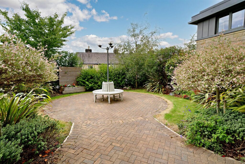 142 Greaves Road, Lancaster