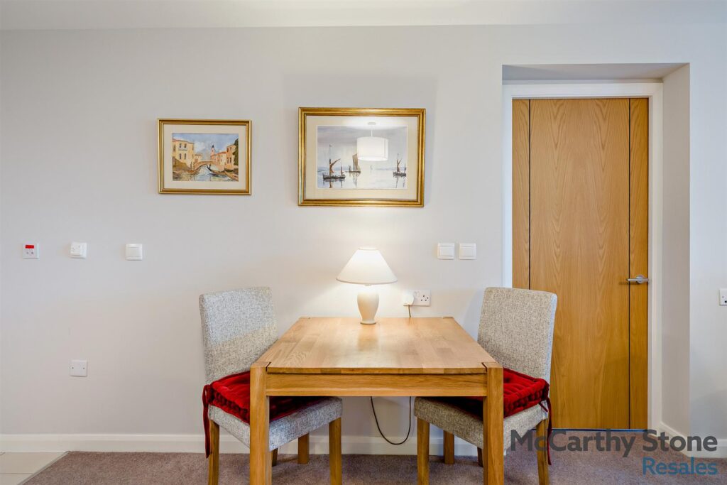25 Wainwright Court, Kendal