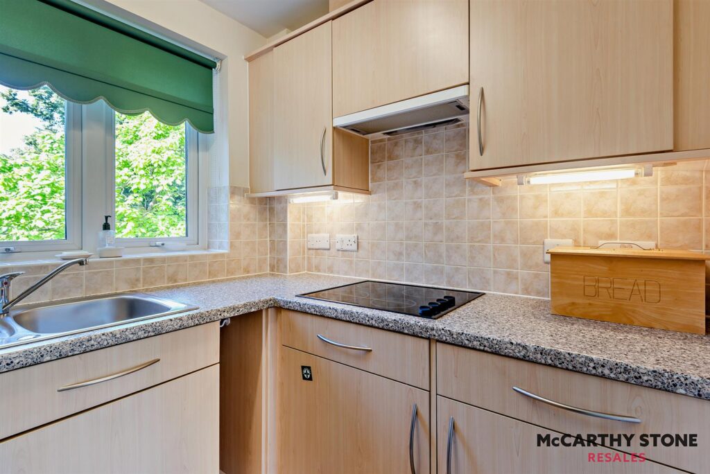 Charter Court, Retford