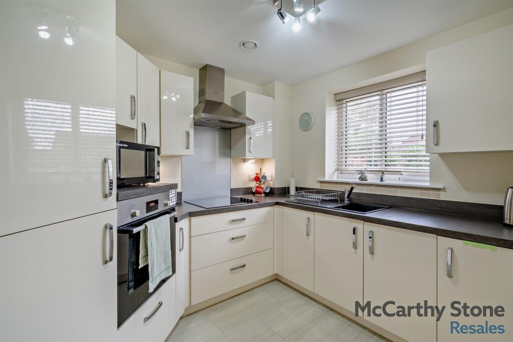 Balshaw Court Burlington Gardens Leyland PR25 3EX