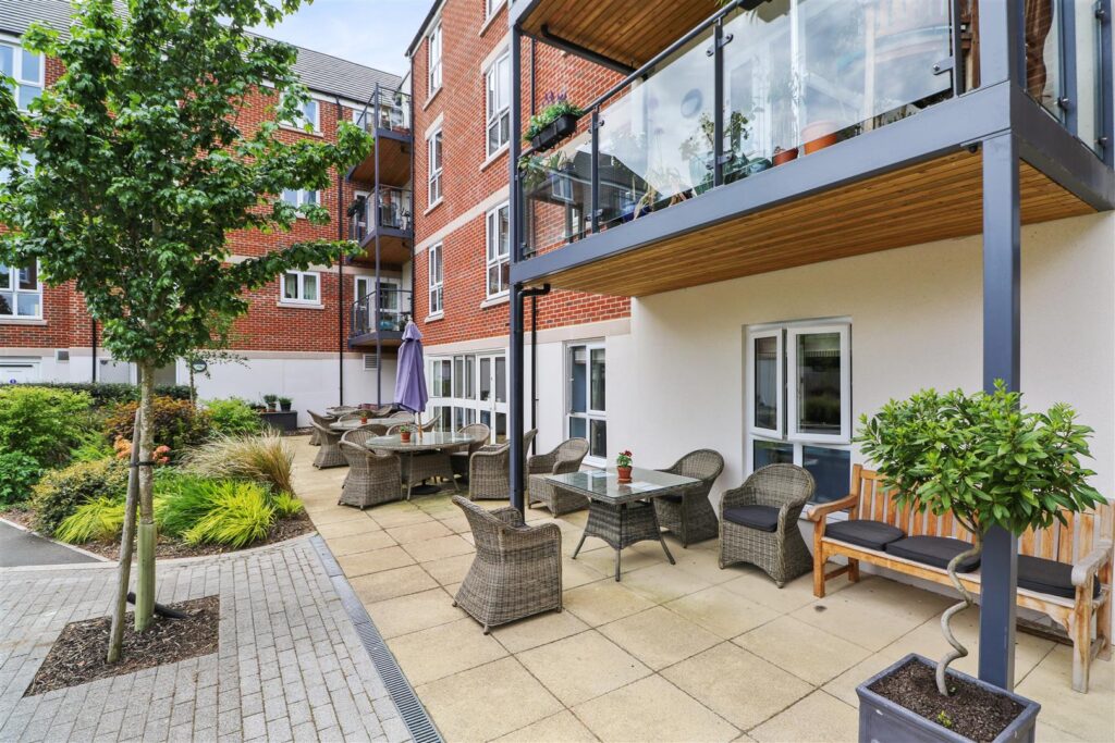 345 Reading Road, Henley-On-Thames