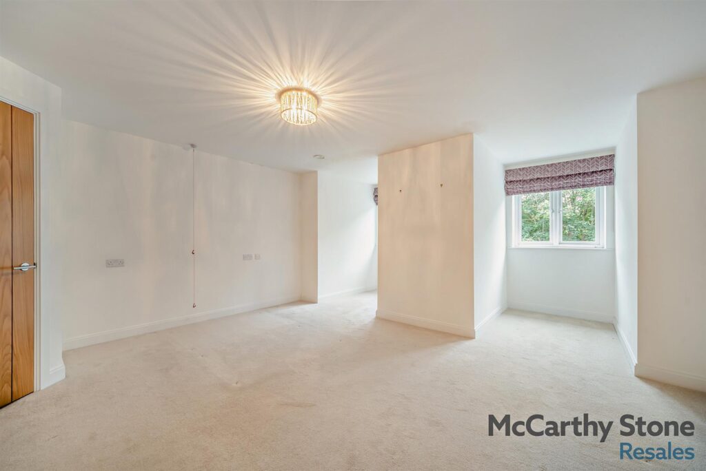 345 Reading Road, Henley-On-Thames