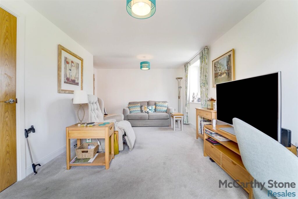 Oakhill Place, High View, Bedford, Bedfordshire, MK41 8FB