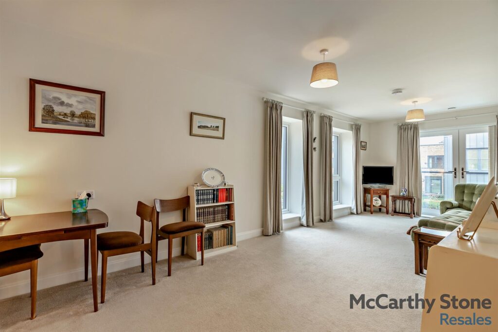 Norton Place, Icknield Way, Baldock SG7 5FH