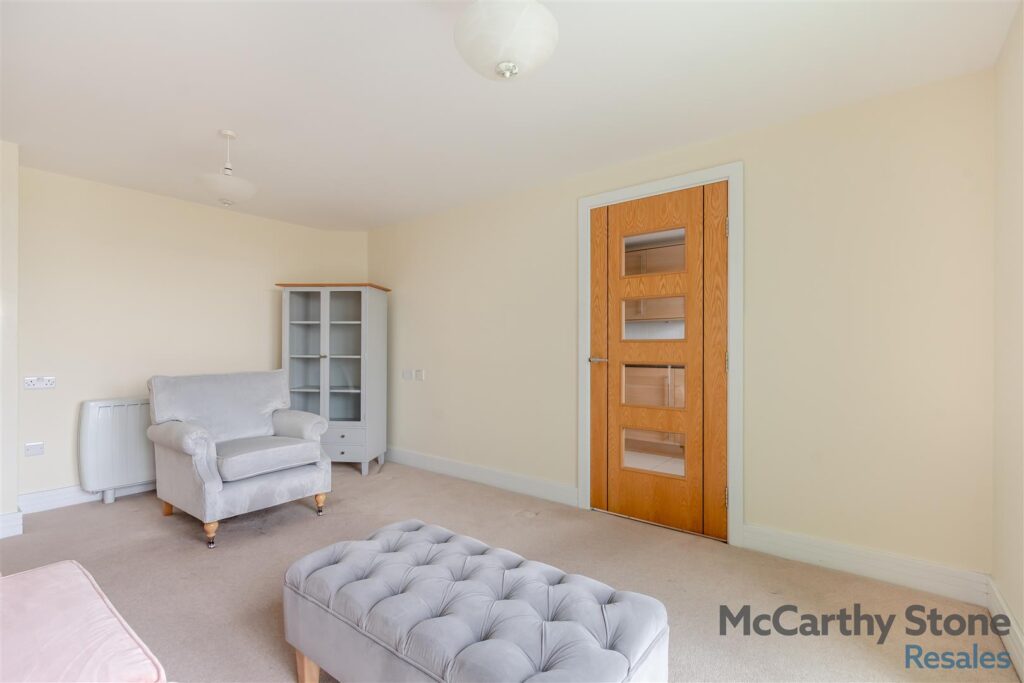 Glenhills Court, Little Glen Road, Glen Parva