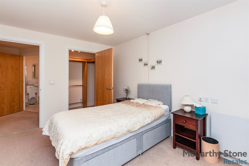 Austen Place, Lower Turk Street Alton, GU34 1FZ