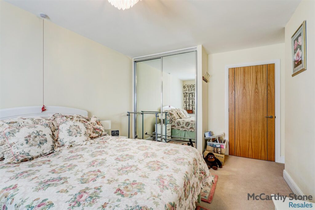 Wardington Court, Welford Road, Northampton, Northamptonshire, NN2 8FR