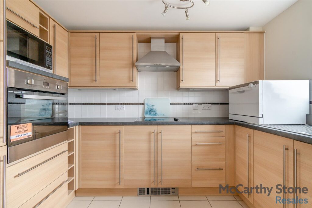 Glenhills Court, Little Glen Road, Glen Parva