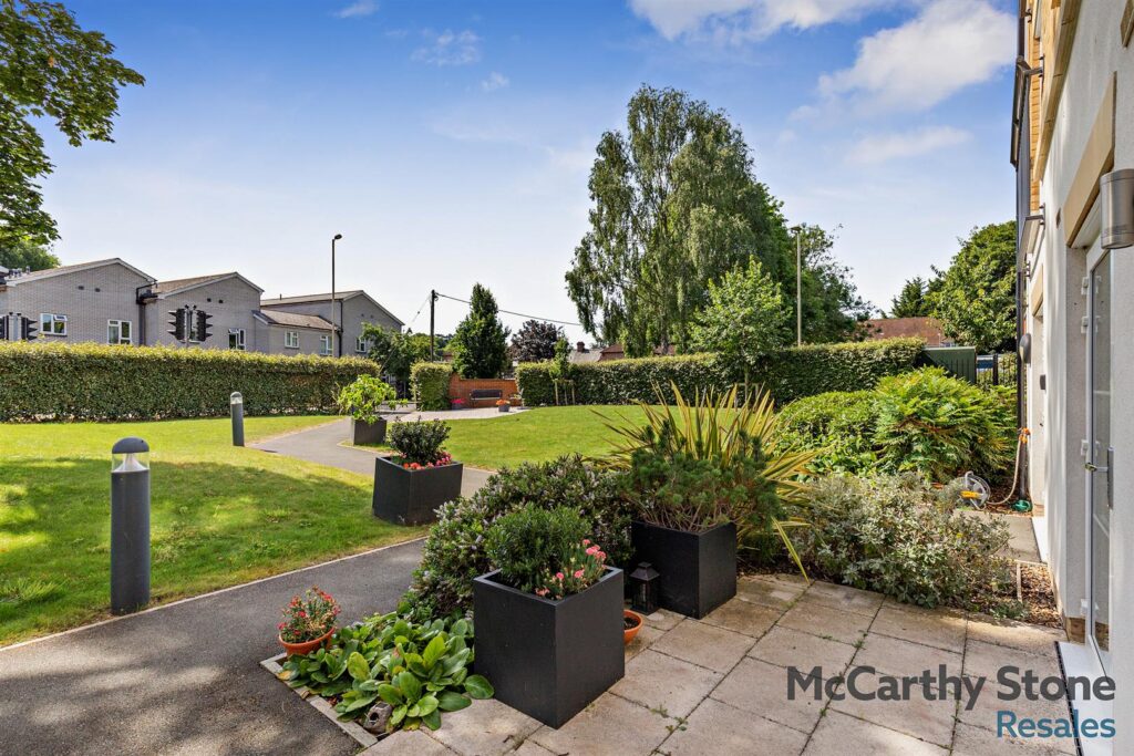Queen Elizabeth Place, Orchard Lane, Alton