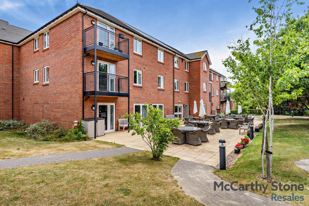 Oakhill Place, High View, Bedford, Bedfordshire, MK41 8FB