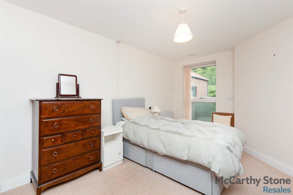 Austen Place, Lower Turk Street Alton, GU34 1FZ