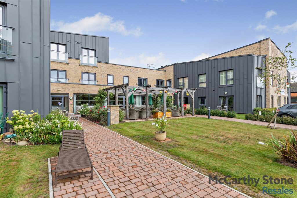 Norton Place, Icknield Way, Baldock SG7 5FH