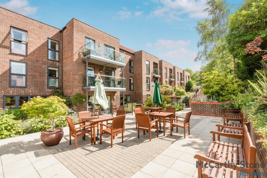Austen Place, Lower Turk Street Alton, GU34 1FZ