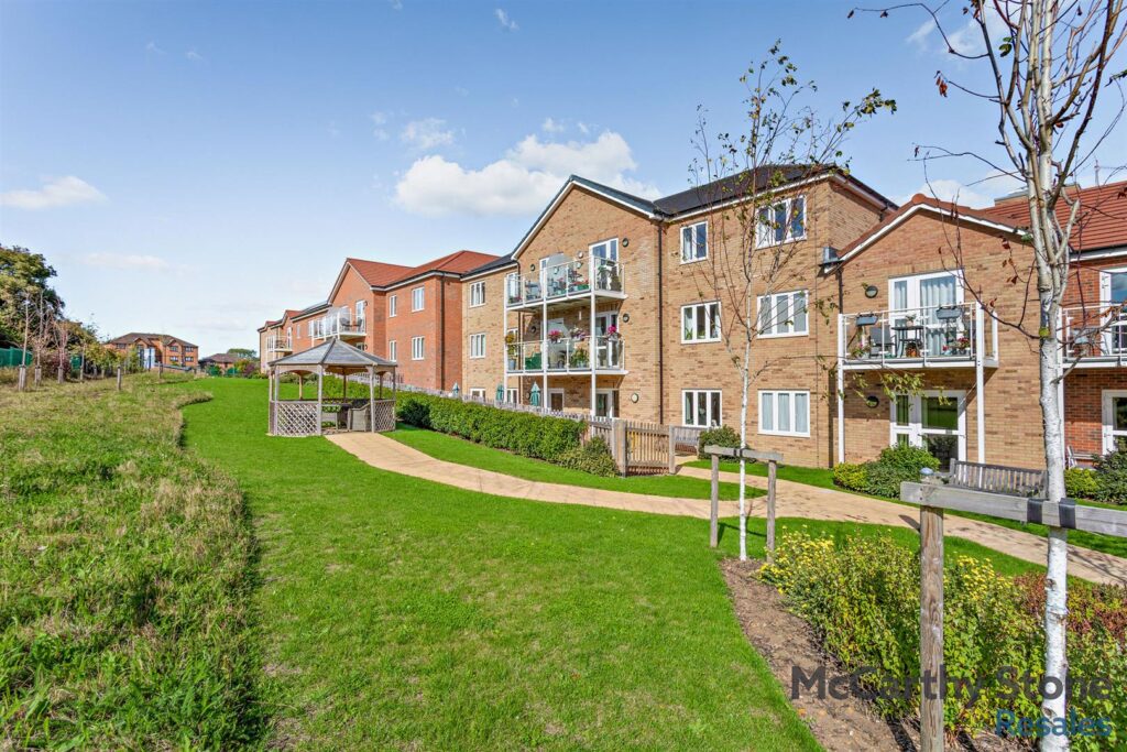 Bluebell House, Barnsdale Drive, Westcroft, Milton Keynes MK4 4DU
