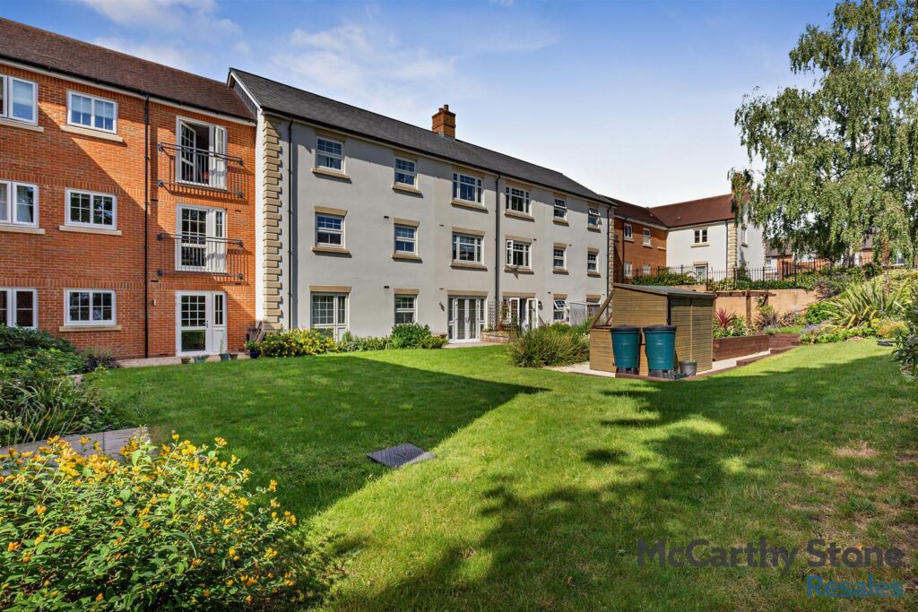 Queen Elizabeth Place, Orchard Lane, Alton