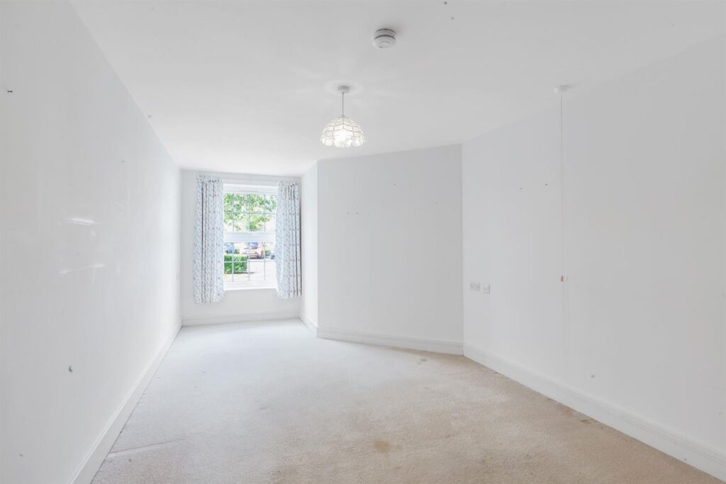301 High Street, Ongar, CM5 9FD