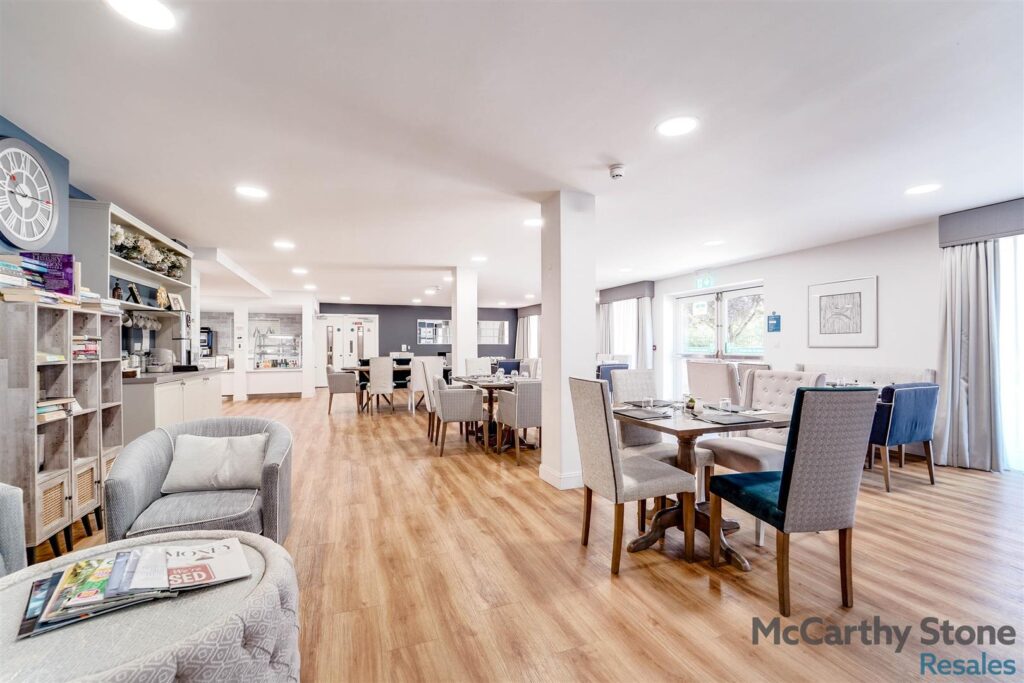 Oakhill Place, High View, Bedford, Bedfordshire, MK41 8FB