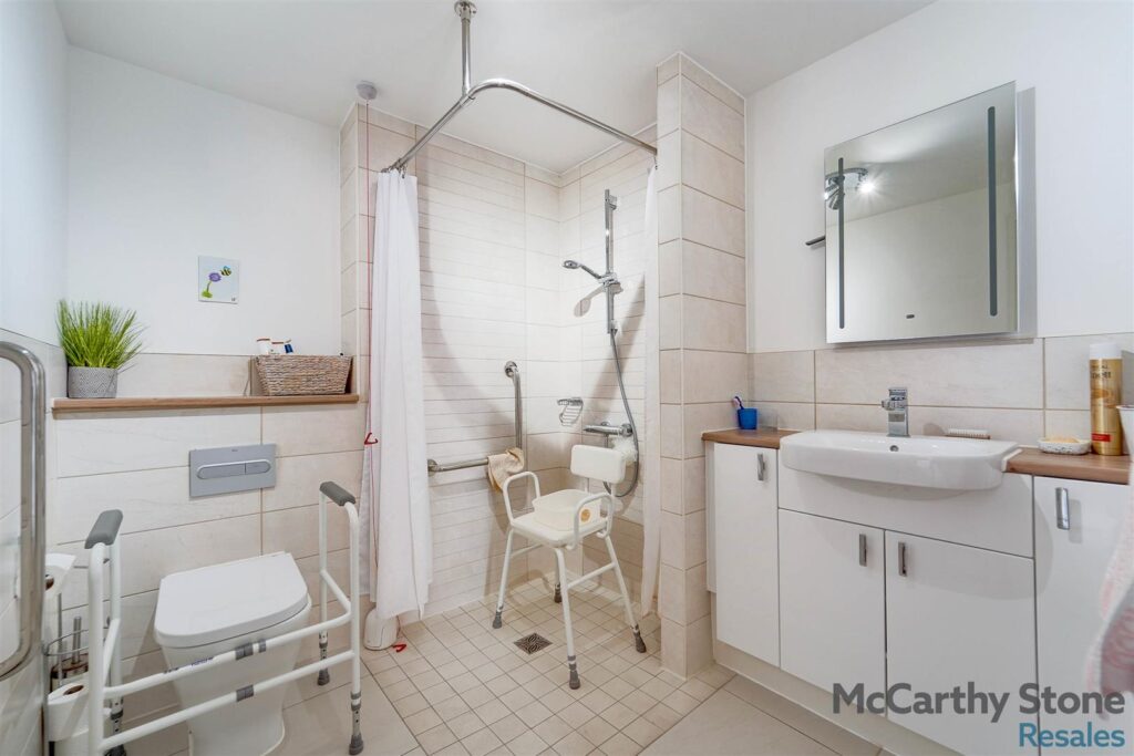 Oakhill Place, High View, Bedford, Bedfordshire, MK41 8FB