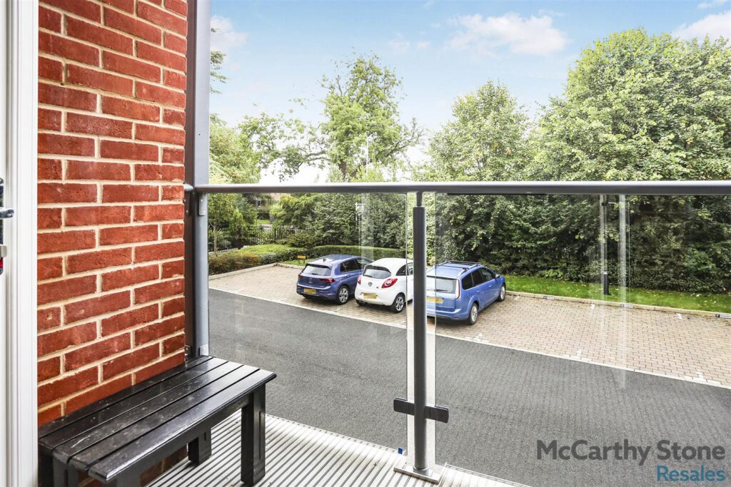 Lonsdale Park, Barleythorpe Road, Oakham, Leicestershire, LE15 6QJ